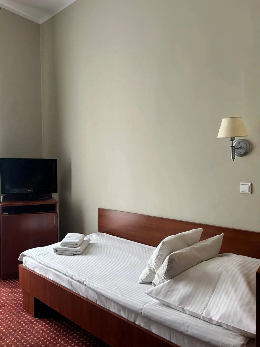 Room, Aneks Kazimierz, Krakow