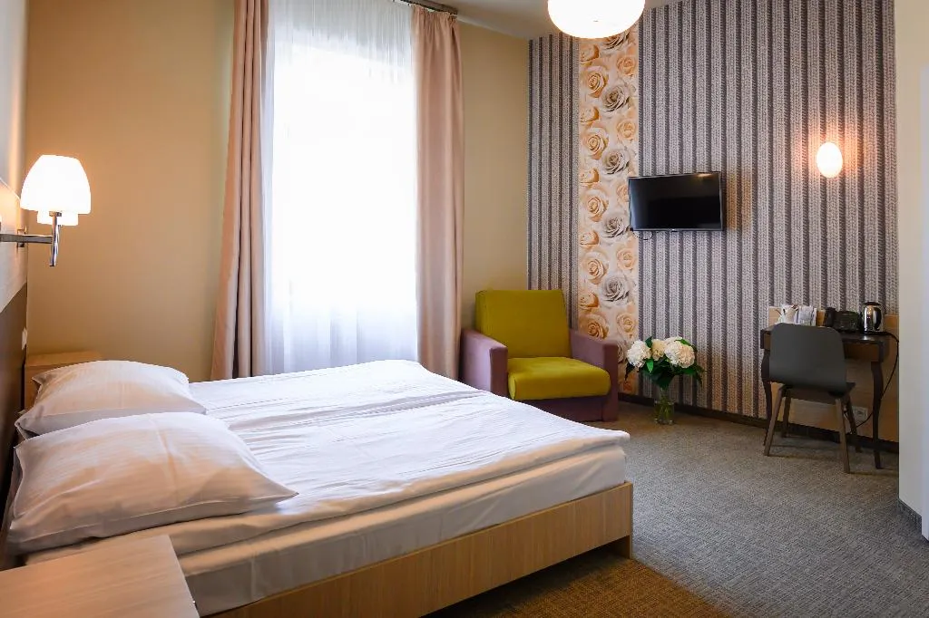 TWIN STANDARD Room, Hotel Kazimierz III, Krakow