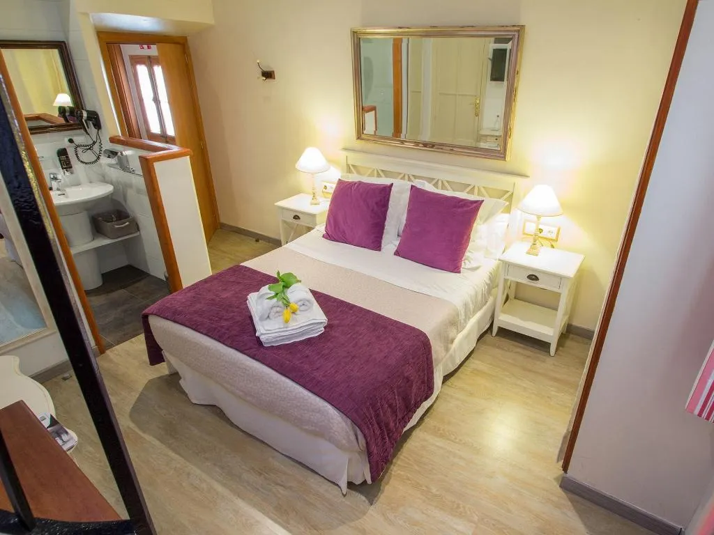 Room, Can Abril, Majorca