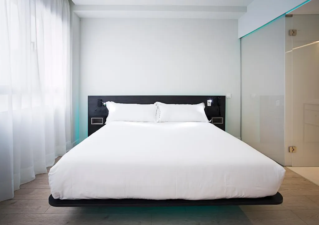 DOUBLE STANDARD Room, B&B Hotel Madrid Centro Puerta del Sol, Madrid