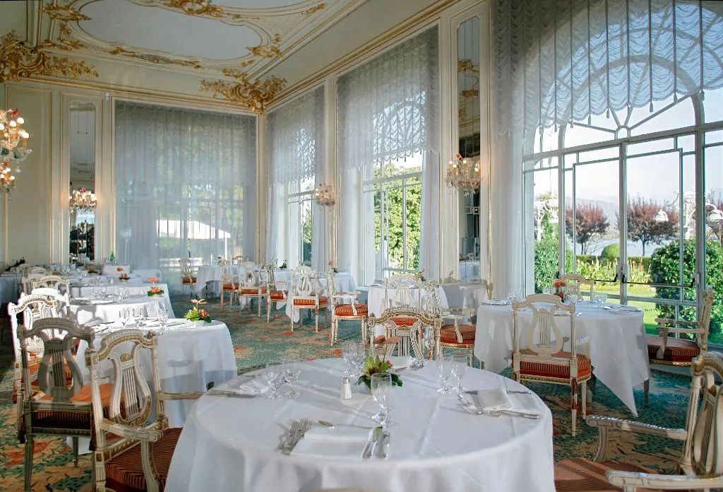 Restaurant, Des Iles Borromees, Milan