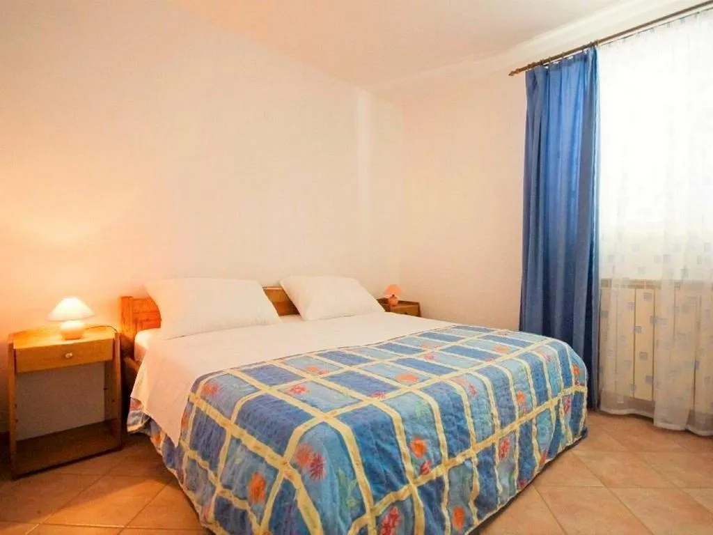APARTMENT CAPACITY 6 Room, Apartments Valentin Vrsar, Istria