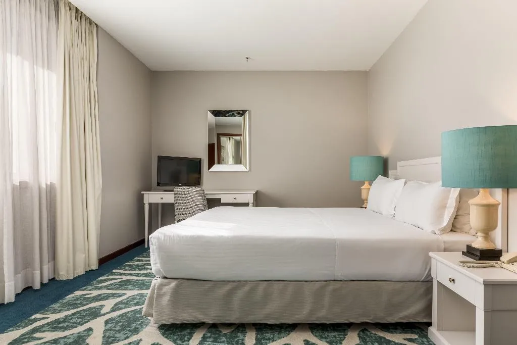 SUITE TWO BEDROOMS Room, Holiday Inn Porto Gaia, Porto
