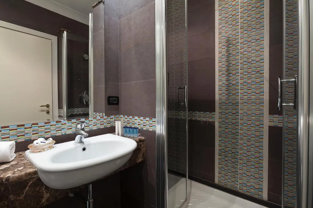 DOUBLE STANDARD Room, Hotel Kennedy, Rome