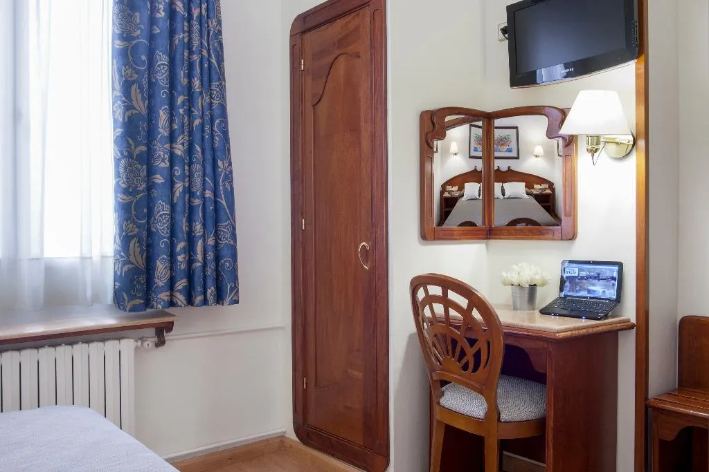 Room, Gaudi, Barcelona