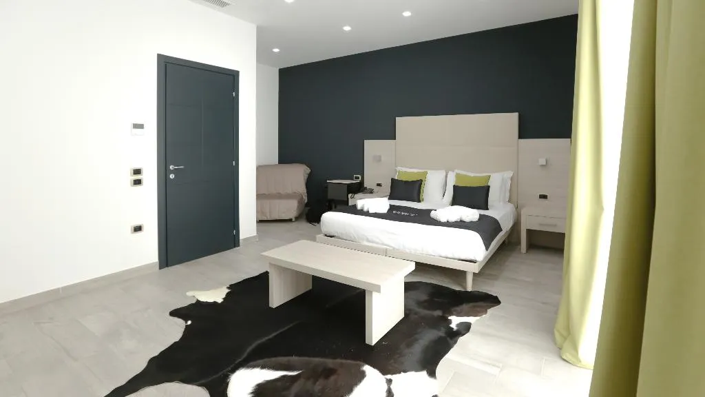 DOUBLE DELUXE Room, Ecumano Space, Naples