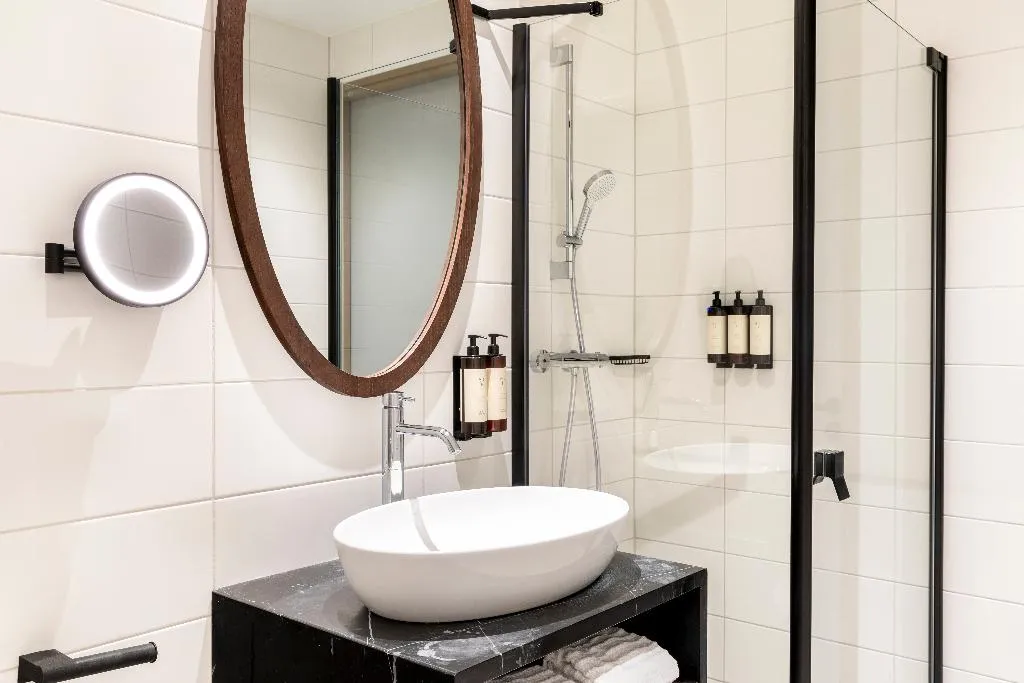 TWIN STANDARD Room, Corendon Urban Amsterdam Schiphol Airport, Amsterdam