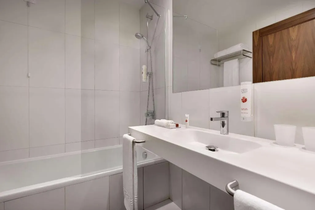 Room, Ramada by Wyndham Lisbon, Lisbon