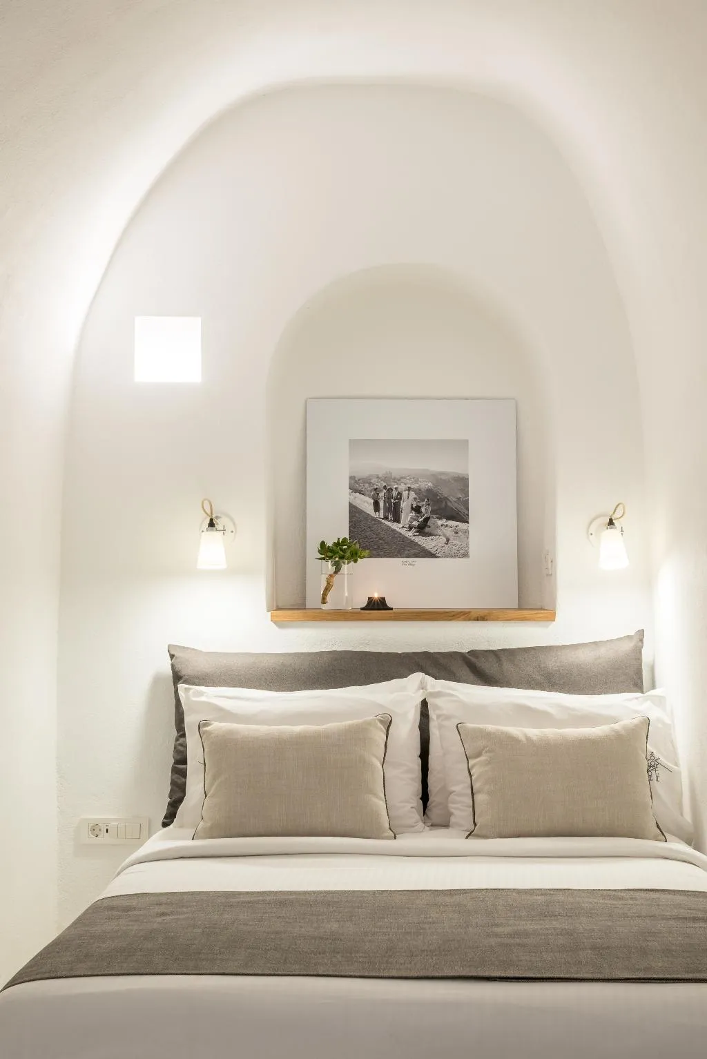 VILLA CAPACITY 4 Room, Honeymoon Petra Villas, Santorini
