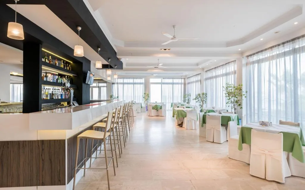 Bar, Crystal Beach, Zante