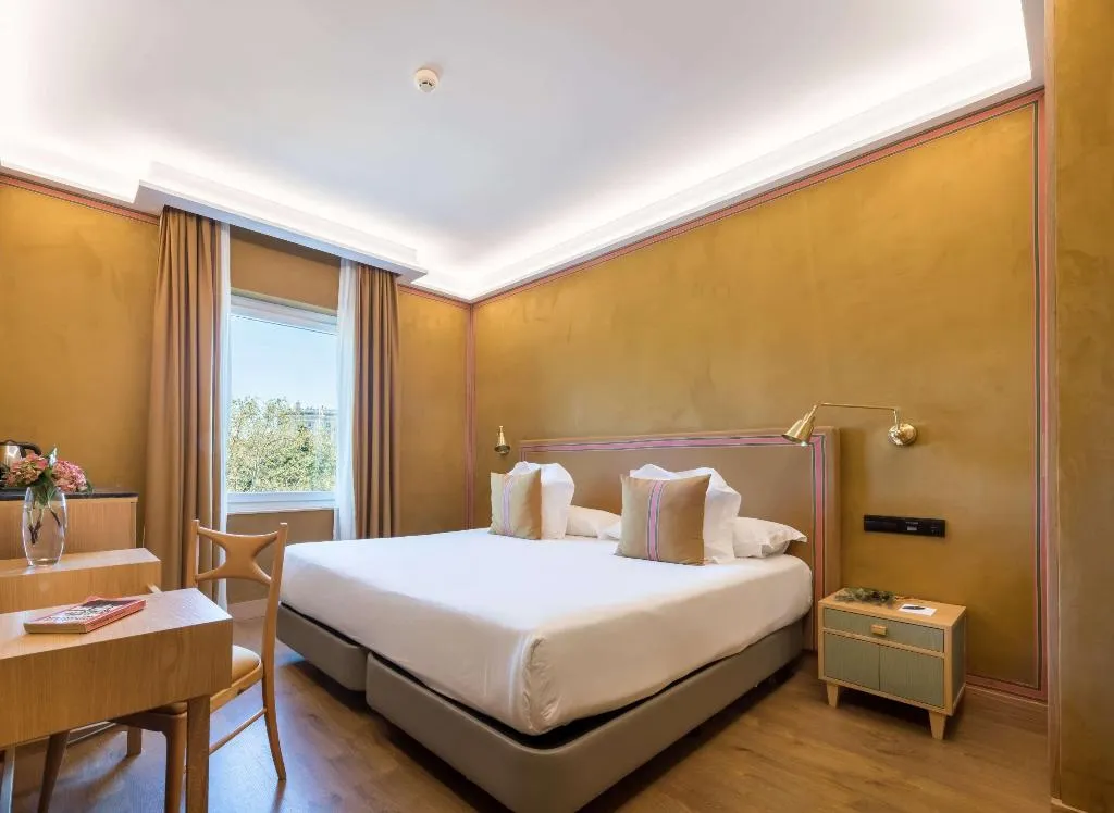 Room, Principe Pio, Madrid