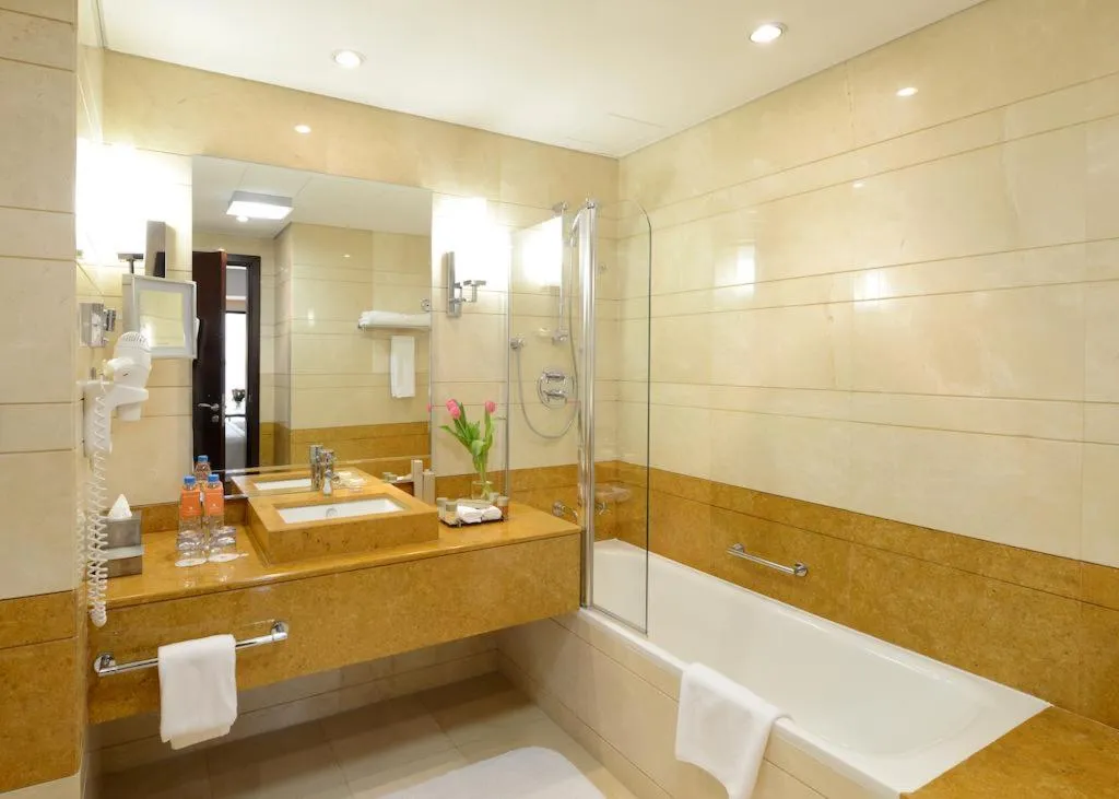 SINGLE TWO BEDROOMS Room, Grand Millennium Dubai, Dubai