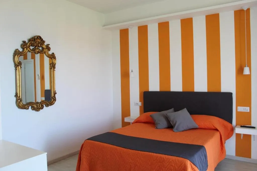 Room, Sunset Rooms, Naples