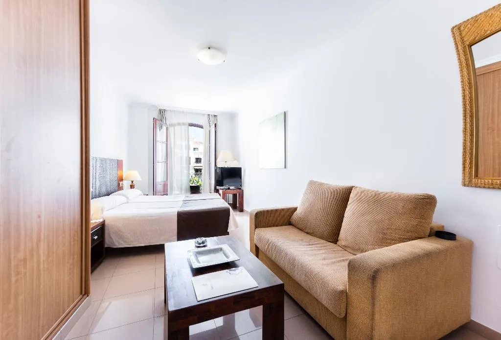 STUDIO CAPACITY 3 Room, Toboso Apar-Turis, Costa Del Sol