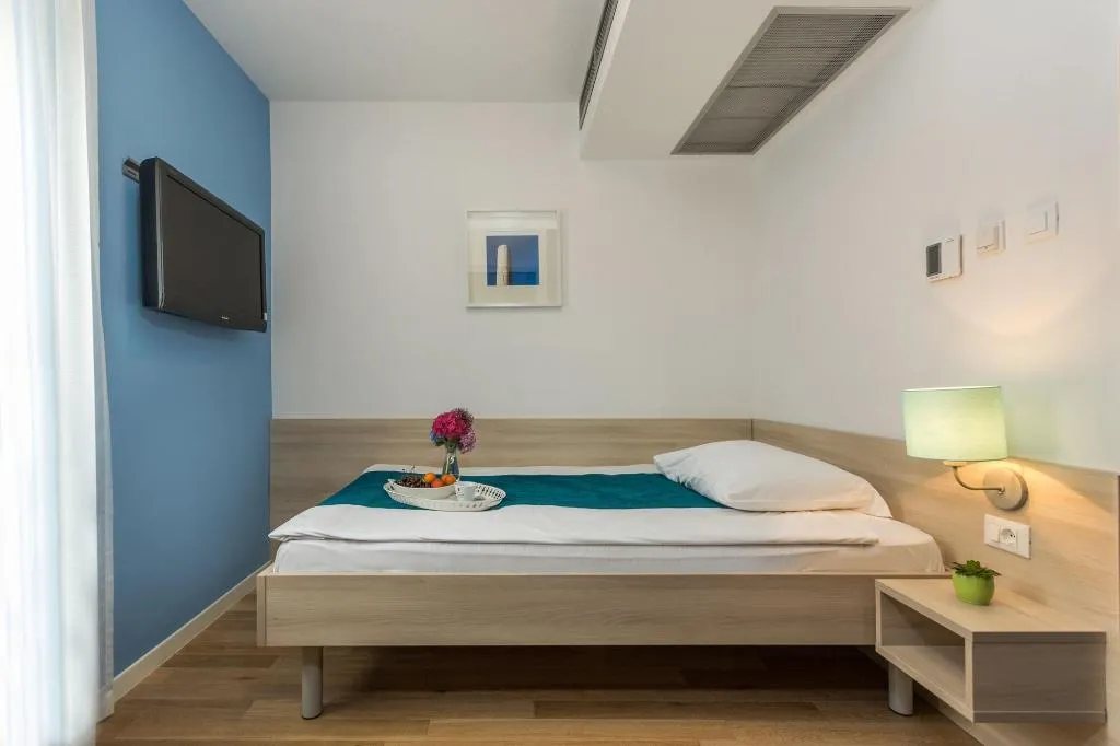 Room, Vista, Istria