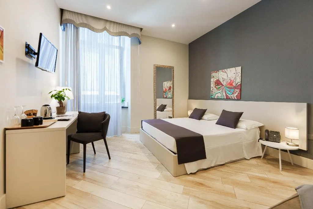 DOUBLE CITY VIEW Room, It's Room Naples, Naples