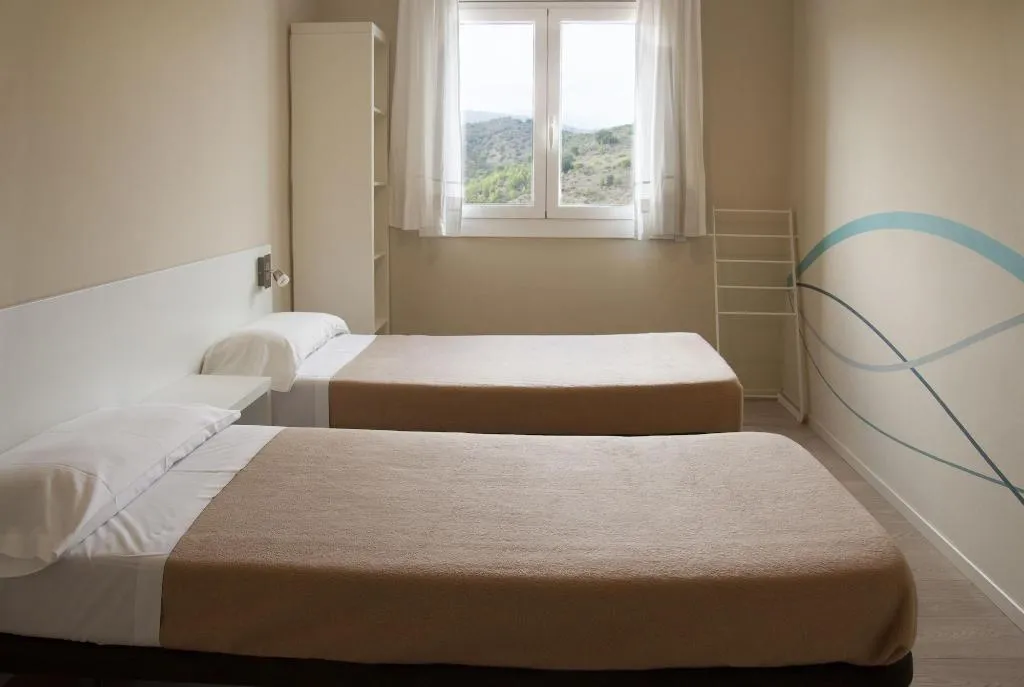 Room, Alberg Costa Brava, Costa Brava