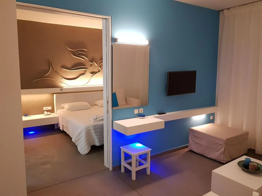 Room, Niriides Hotel, Crete