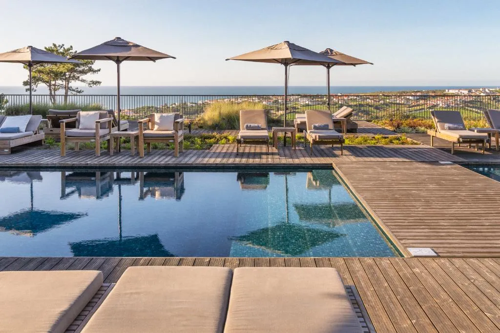 Pool, Immerso, Lisbon