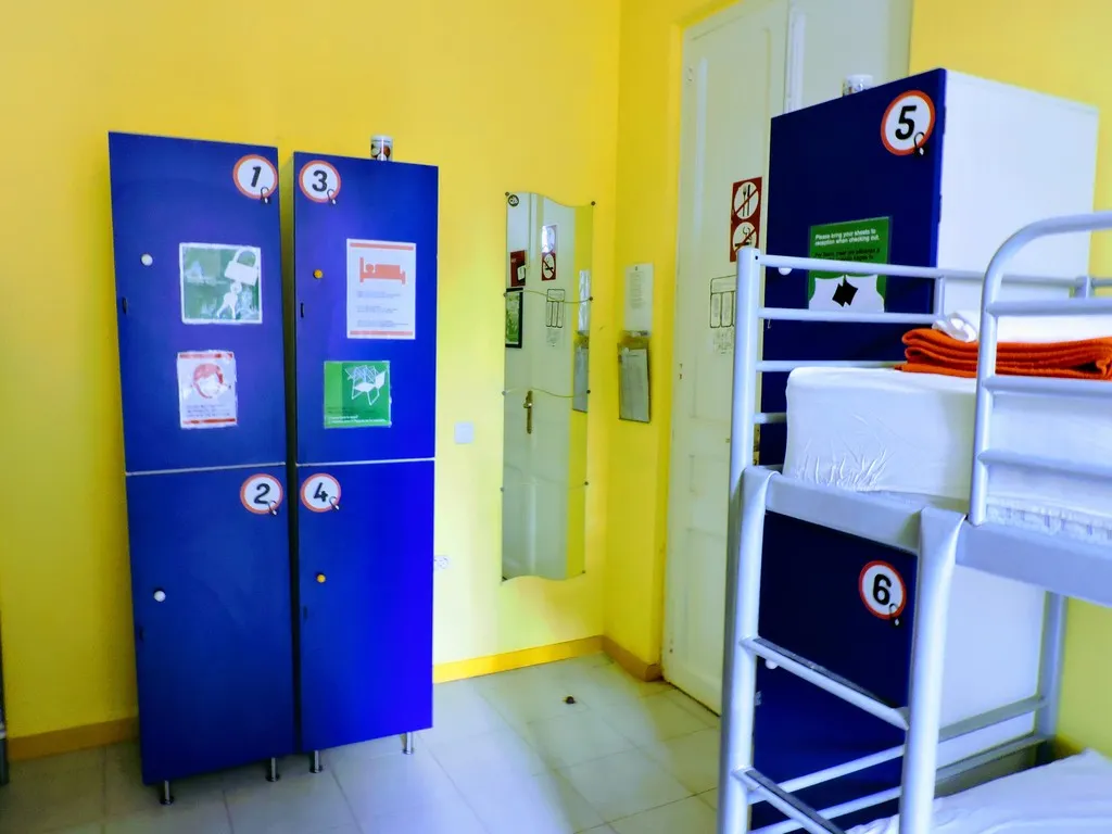 Bed in dormitory CAPACITY 8 WITH SHARED BATHROOM Room, Garden House Hostel Barcelona by Feetup Hostels, Barcelona