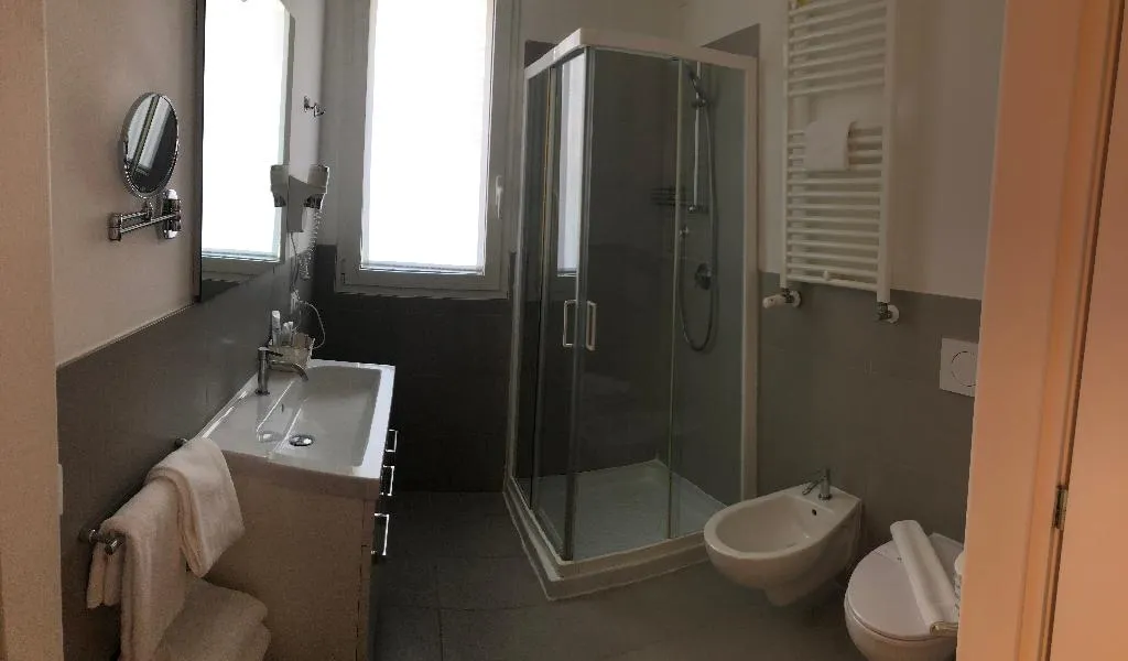 Room, Nuova Mestre, Venice