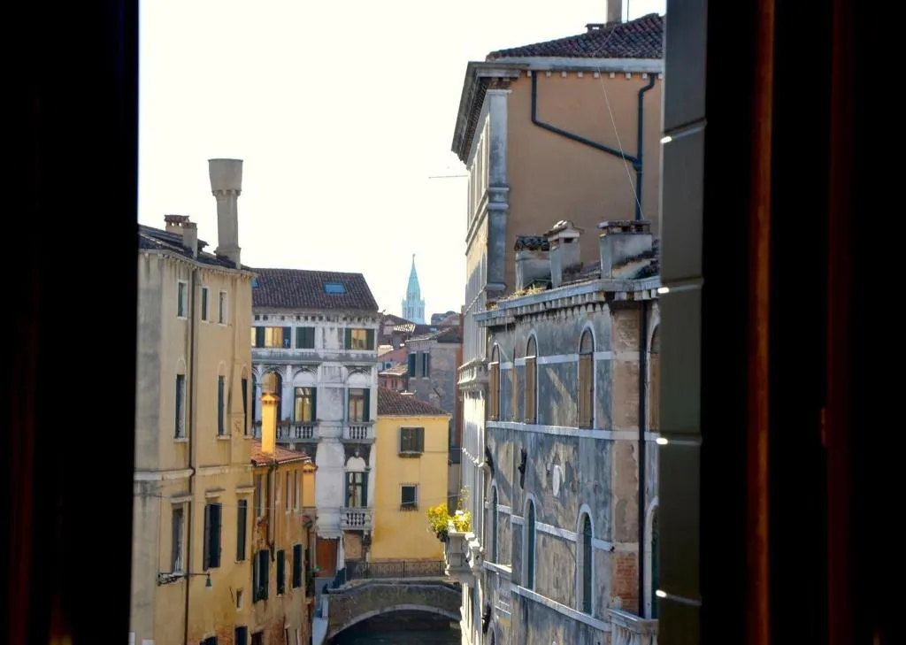 Room, B&B Le Marie, Venice