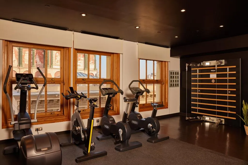 Sports and Entertainment, Grand Hotel Central, Barcelona