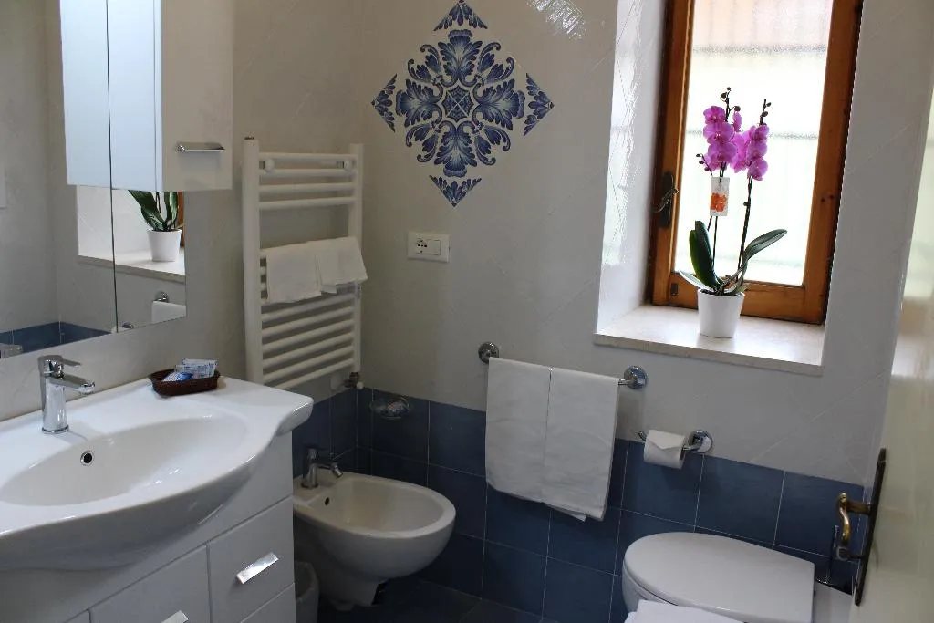 APARTMENT CAPACITY 4 Room, Tramonti Green, Naples