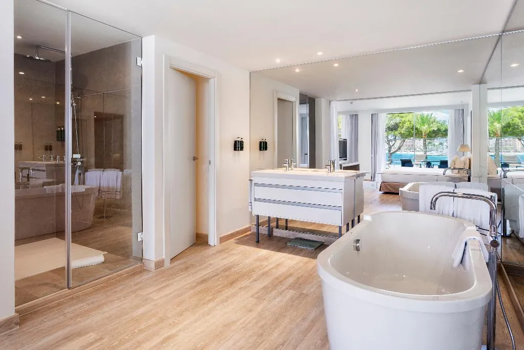 SUITE STANDARD Room, Melia Calvia Beach, Majorca