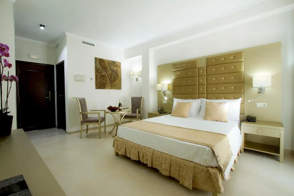Double or Twin WITH TERRACE Room, Moon Dreams Torremolinos, Costa Del Sol