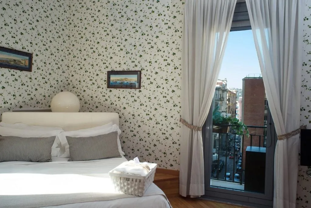APARTMENT CAPACITY 3 Room, Residenza Echia, Naples