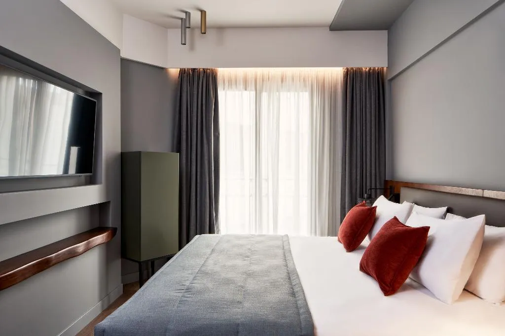 TRIPLE STANDARD Room, Achilleas Hotel, Athens