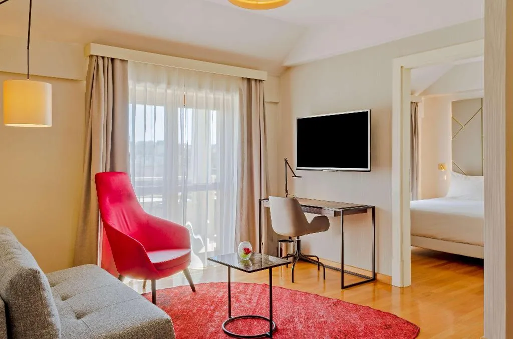 JUNIOR SUITE WITH VIEWS Room, NH Collection Roma Giustiniano, Rome