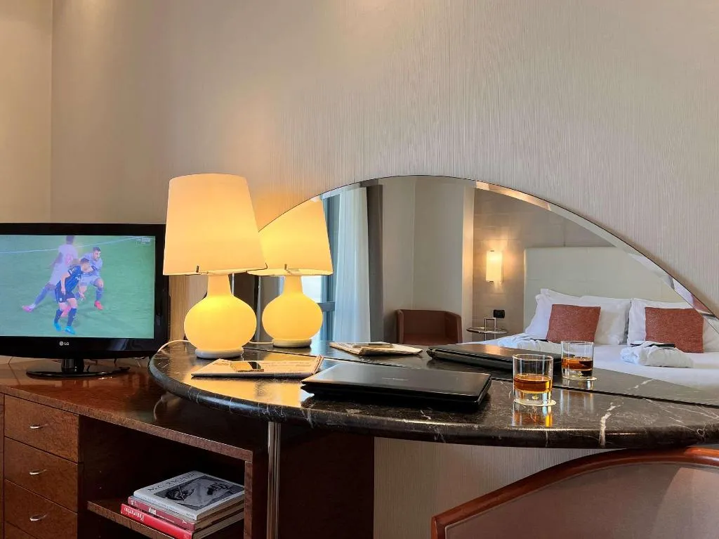 DOUBLE QUEEN SIZE BED Room, Best Western Hotel City, Milan