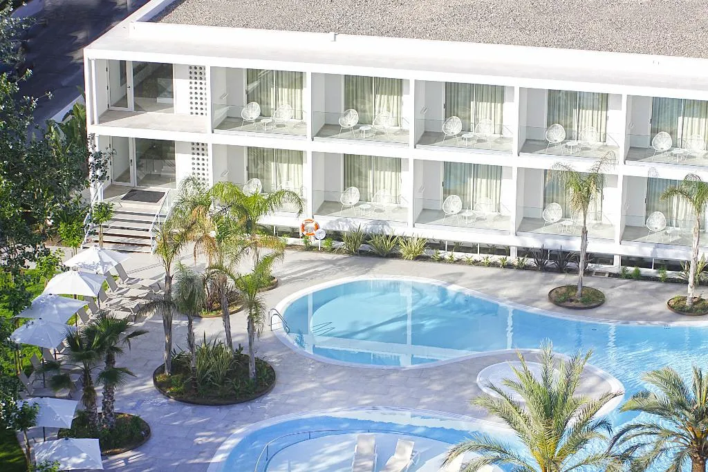 Pool, BG Caballero, Majorca