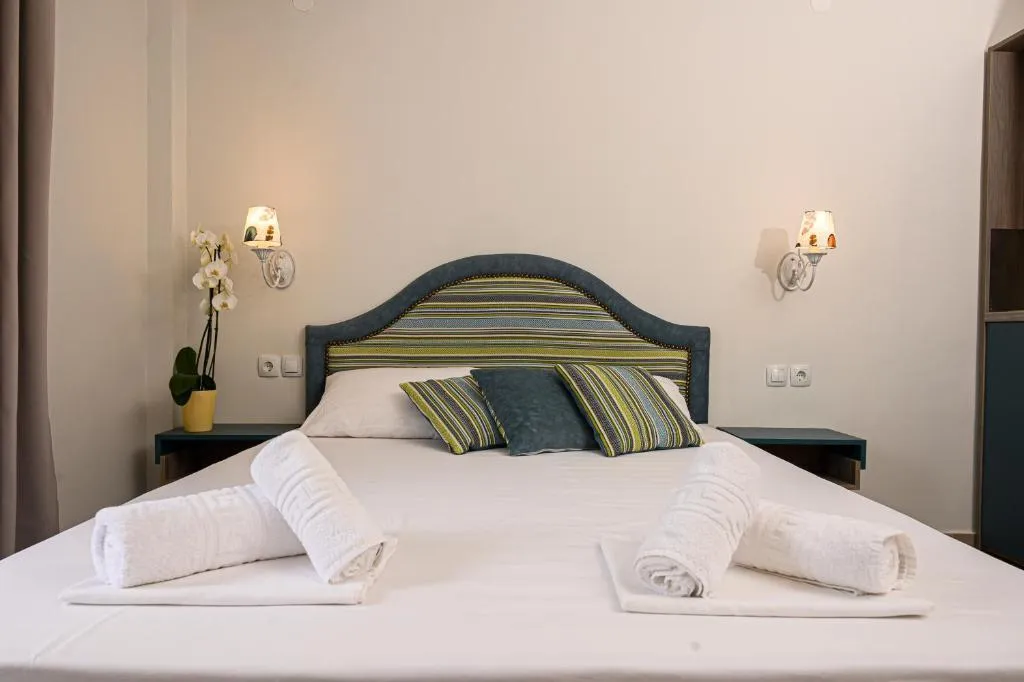 DOUBLE TWO BEDS Room, Parthenon Art Executive Wing, Thessaloniki