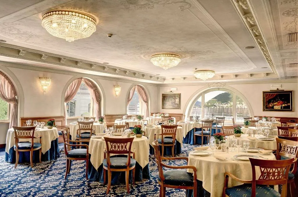 Restaurant, Palace Hotel Lake Como, Milan