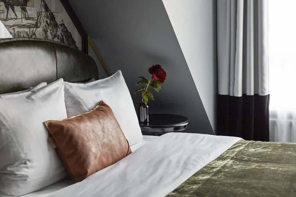 Room, Sir Savigny Hotel, Berlin