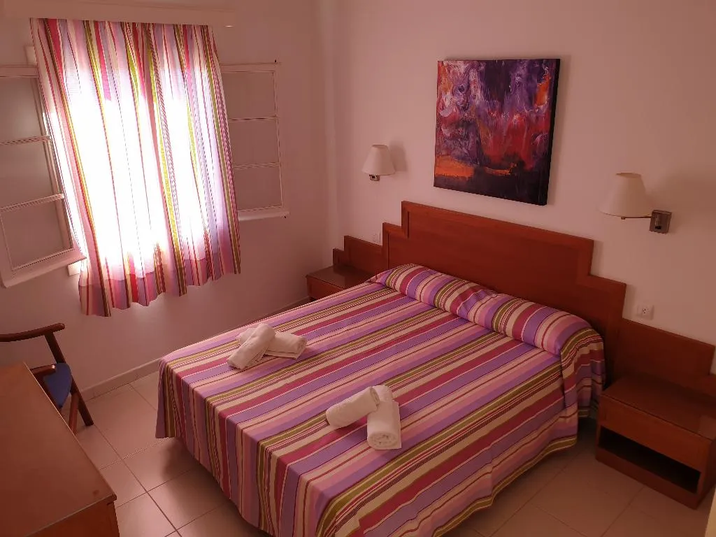 APARTMENT CAPACITY 2 Room, Piscis, Menorca