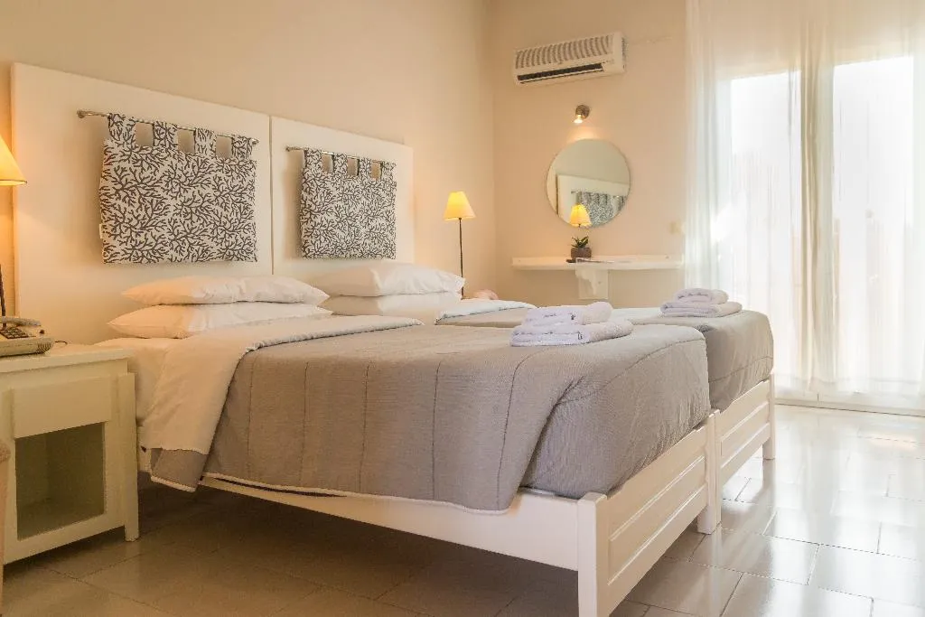 Double or Twin STANDARD Room, Coral Beach, Corfu