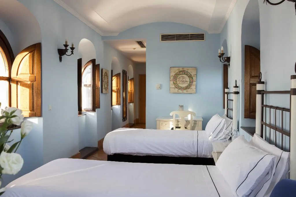 DOUBLE THREE BEDS Room, Hotel Castillo de Castellar, Costa Del Sol