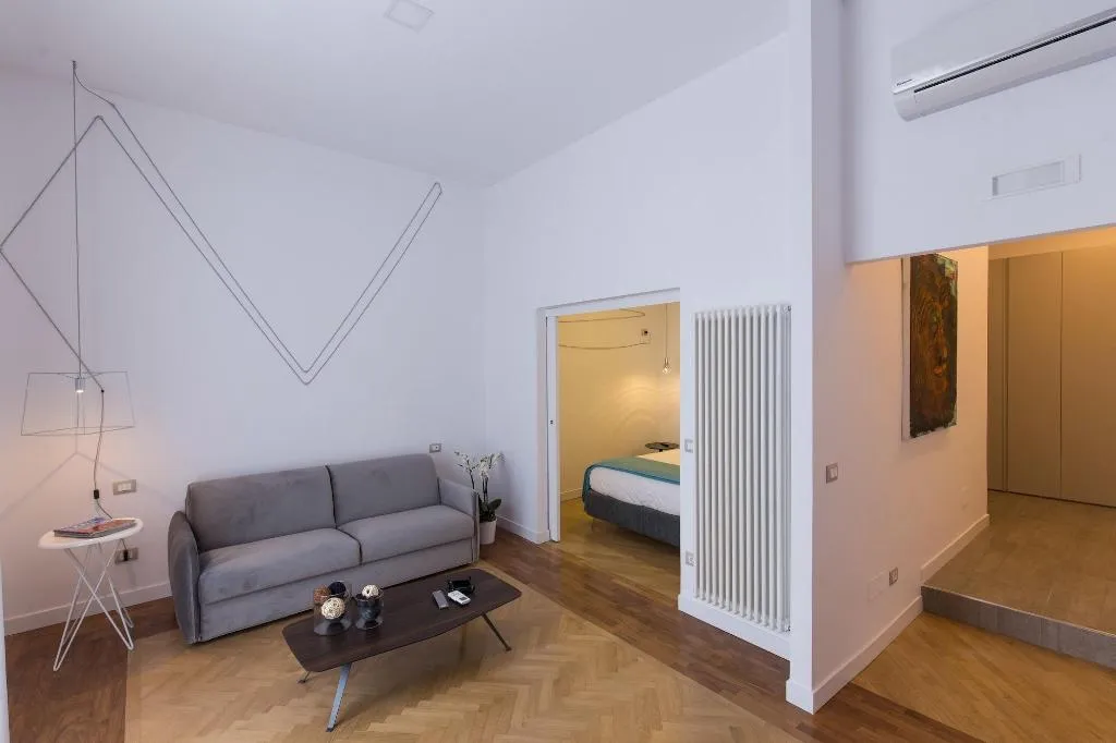 Room, Savoy Riviera, Naples
