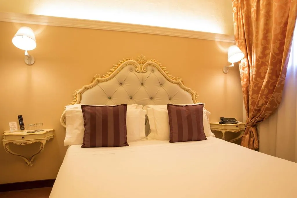 DOUBLE QUEEN SIZE BED Room, Art Hotel Villa Agape, Florence