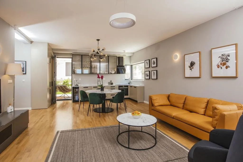 Room, Armerun Heritage Hotel & Residences, Split
