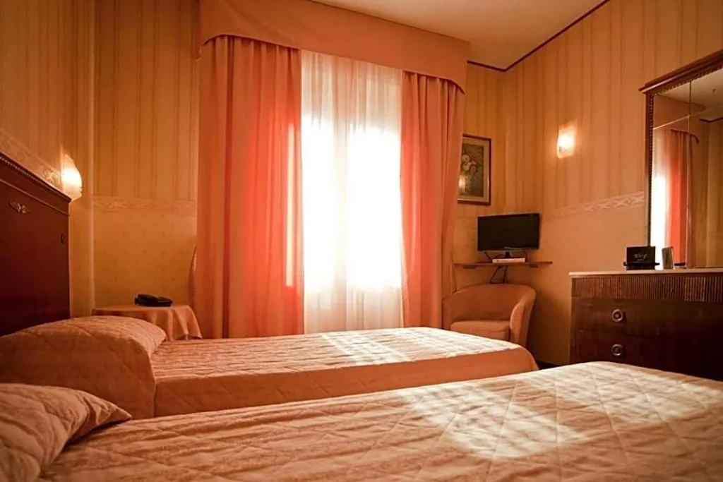 DOUBLE STANDARD Room, Villa San Lorenzo, Rome