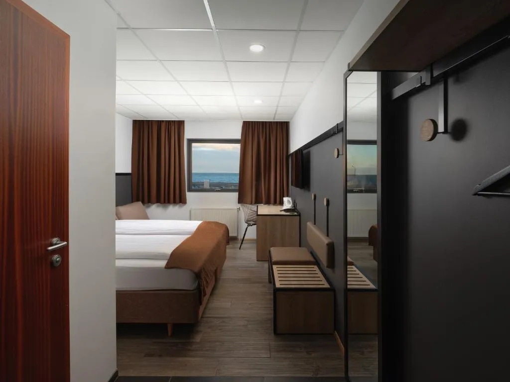 Double or Twin SUPERIOR Room, Cabin Hotel, Reykjavik