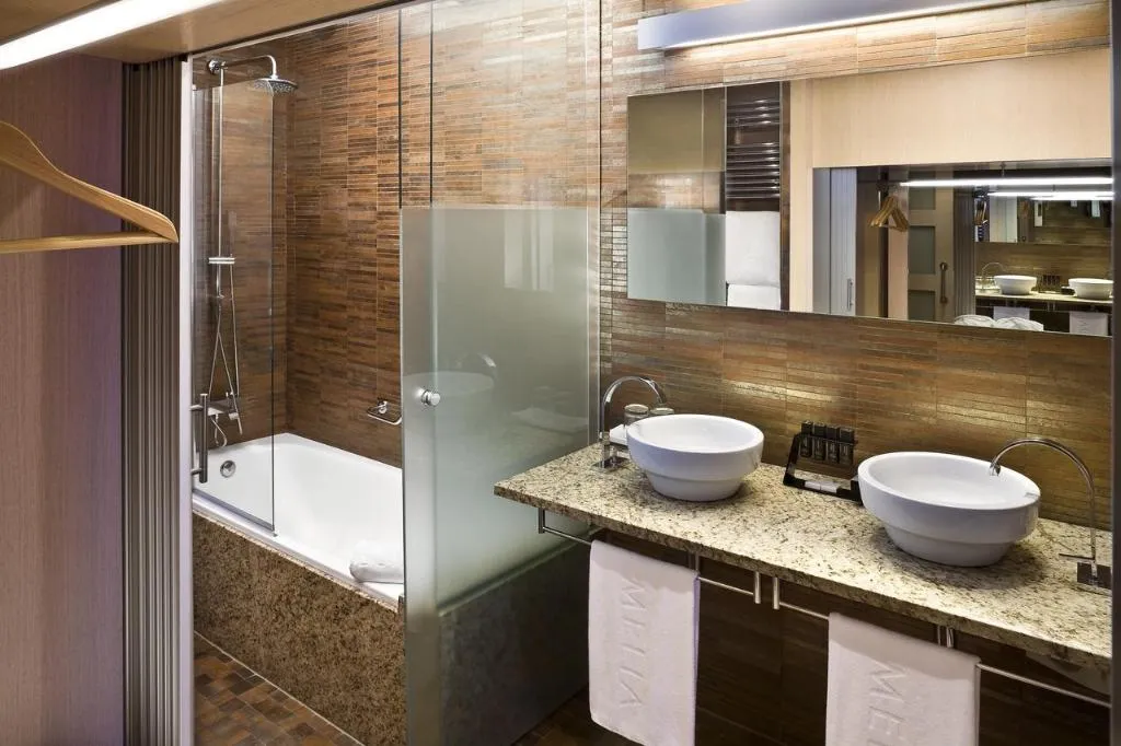 Double or Twin PREMIUM Room, Melia Madrid Princesa, Madrid