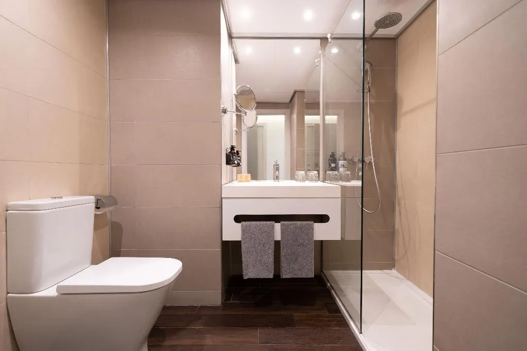 Double or Twin CONNECTING ROOM Room, Innside Alicante Porta Maris, Costa Blanca