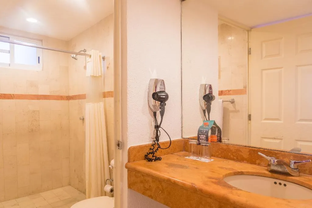 TRIPLE STANDARD Room, Illusion Boutique Hotel, Playa Del Carmen