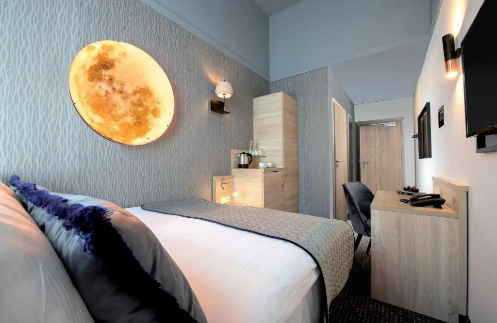 SINGLE ONE BED Room, Leonardo Boutique Hotel Krakow Old Town, Krakow